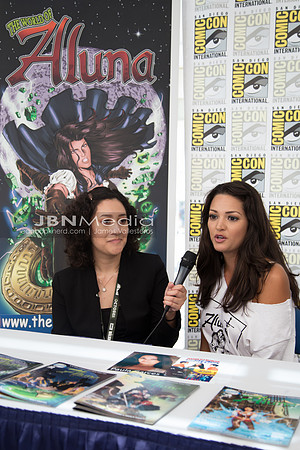 SDCC 20 18 - JBN Media - Paula Garces / www.theworldofaluna.com