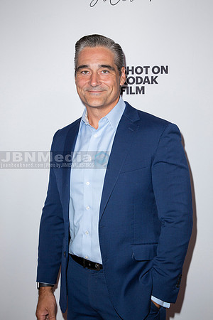 Bolivar Premiere - Sean Teare